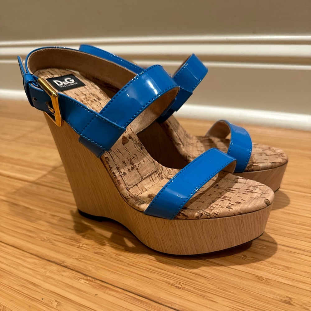 Dolce & Gabbana Blue Slingback Platform Sandals Patent Leather EU 36 / US